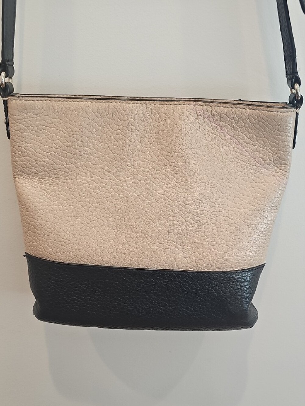 kate spade Beige and Black Two-Tone Crossbody Bag - Picture 4 of 7